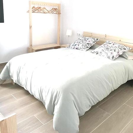 Espolla Encantadora Casa Rural Can Vidal מראה חיצוני תמונה