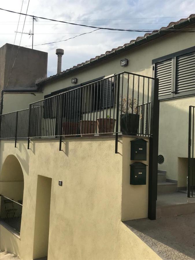 Espolla Encantadora Casa Rural Can Vidal מראה חיצוני תמונה